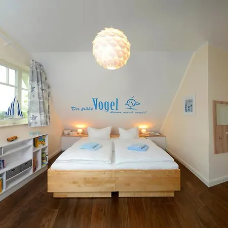 Neue Reihe 28 - Vogelnest Apartment Ostseeheilbad Zingst