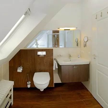 Neue Reihe 28 - Vogelnest Apartment