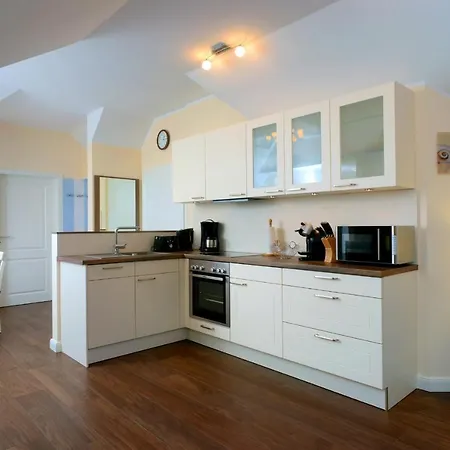 Neue Reihe 28 - Vogelnest Apartment