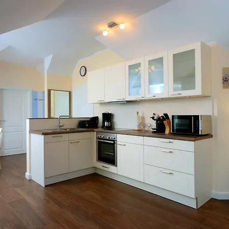 Neue Reihe 28 - Vogelnest